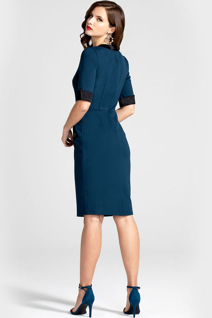 Contrast Collar Short-Sleeved Dress